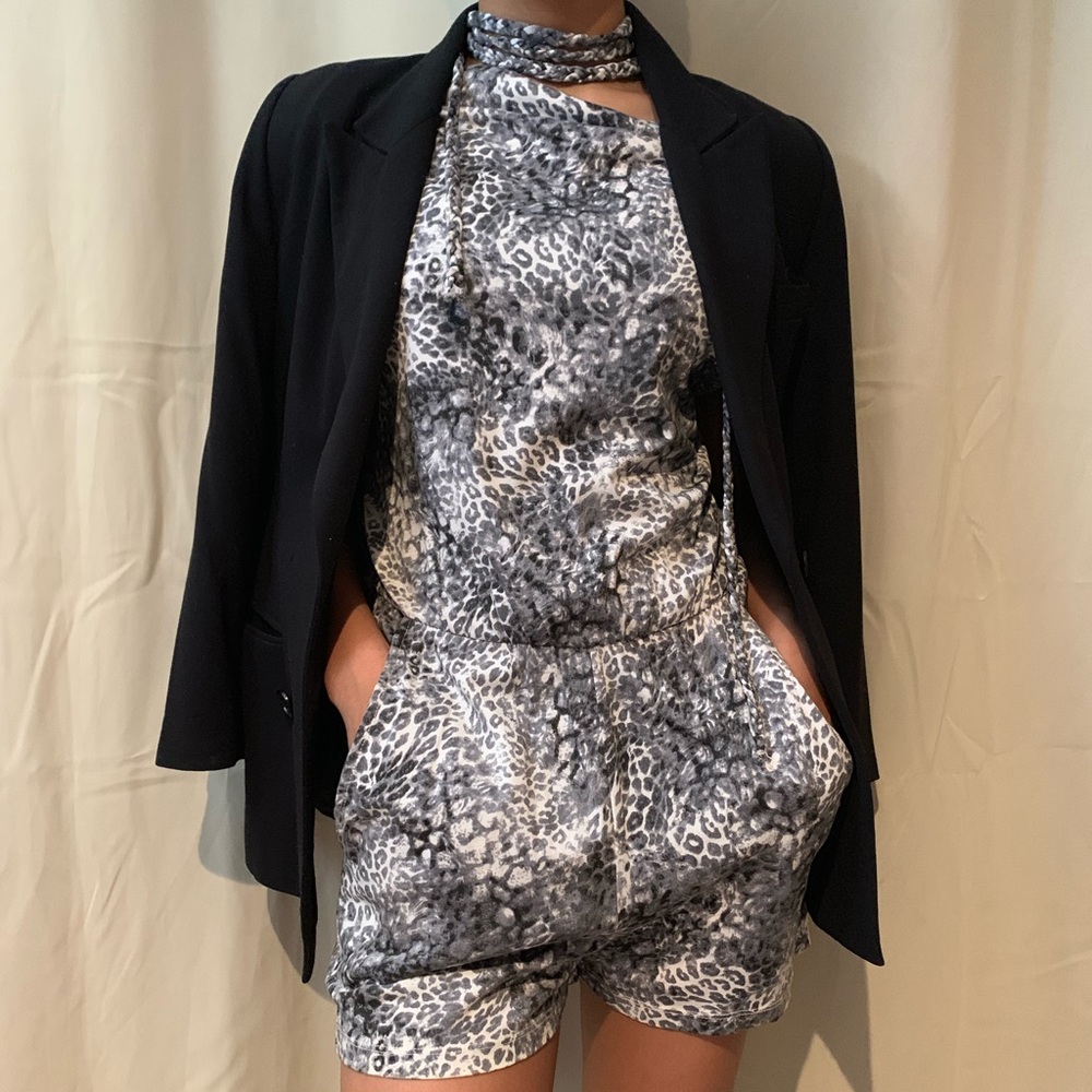 Black & White short sleeve Romper